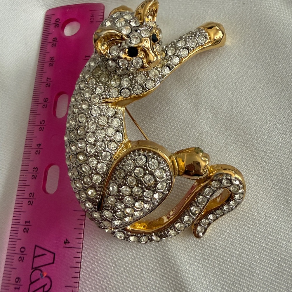 Gold-tone Crystal Cat Brooch - Sparkling White Cat Pin - Picture 4 of 6